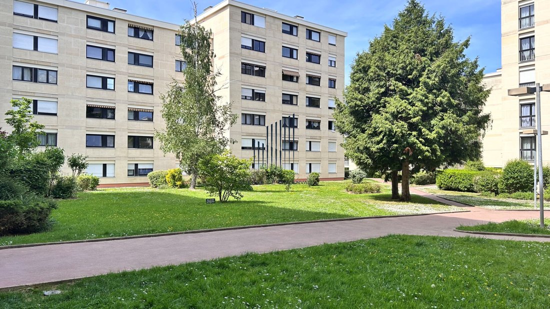 Apartment in Buzenval, Rueil-Malmaison, France 2 - 18101811