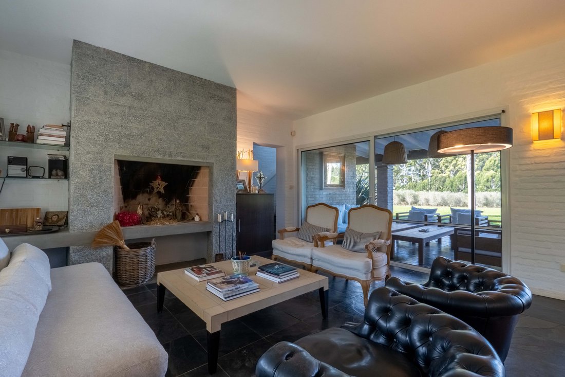 Country House in San Carlos, Maldonado Department, Uruguay 3 - 18096655