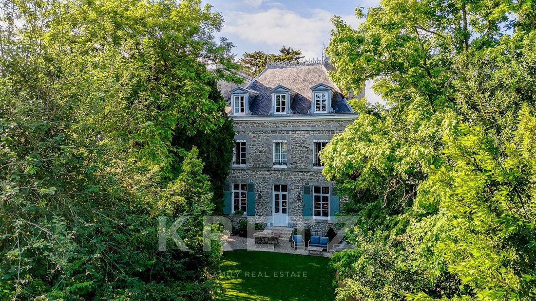House in Dinan, Brittany, France 1 - 18093776