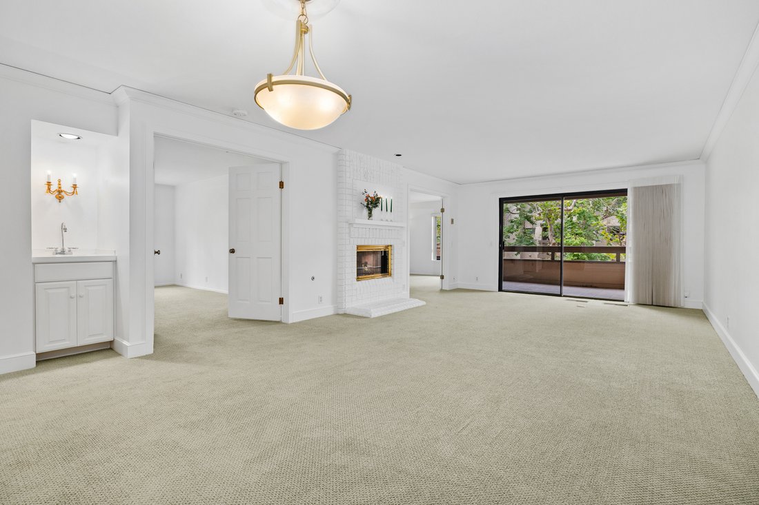 Condo in San Diego, California, United States 5 - 18093137