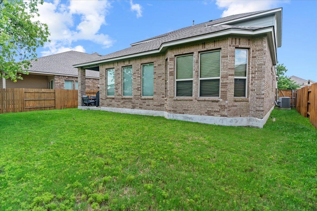 House in Leander, Texas, United States 5 - 18095060