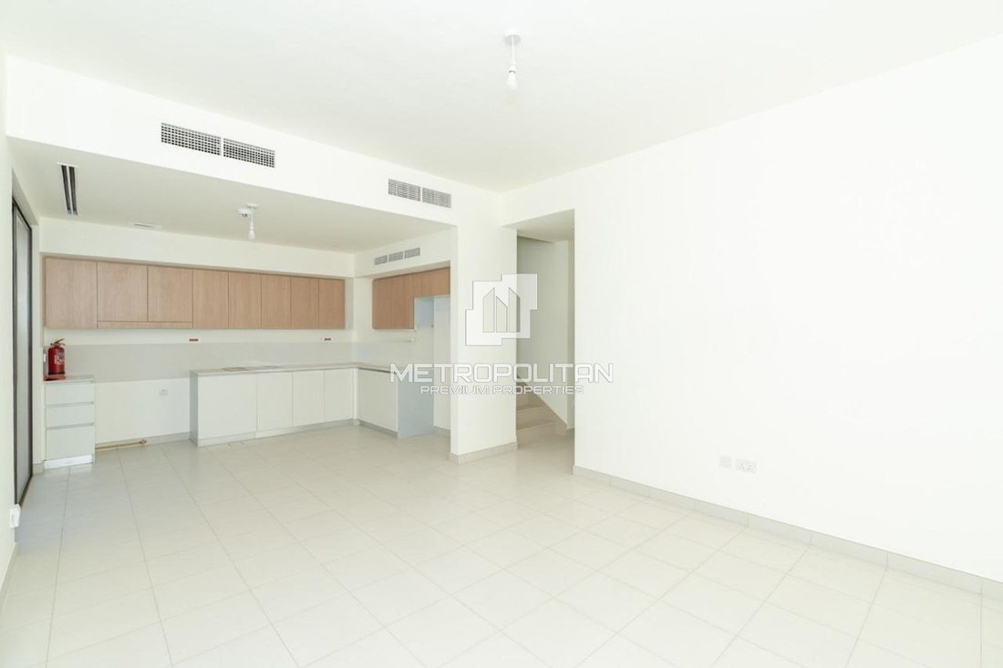 Villa in Madinat Al Mataar, Dubai, United Arab Emirates 4 - 18093895