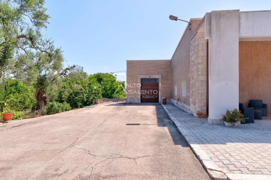Country House in Carovigno, Apulia, Italy 4 - 18091459