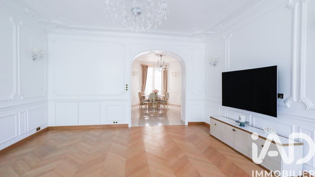 Apartment in Chateau d'Eau-Lancry, Paris 10e Arrondissement, Paris 2 - 18100123