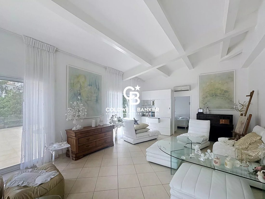 House in Frejus, Provence-Alpes-Côte d'Azur, France 3 - 18099107