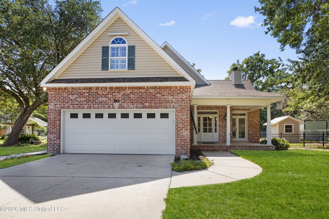 House in Ocean Springs, Mississippi, United States 2 - 18105737