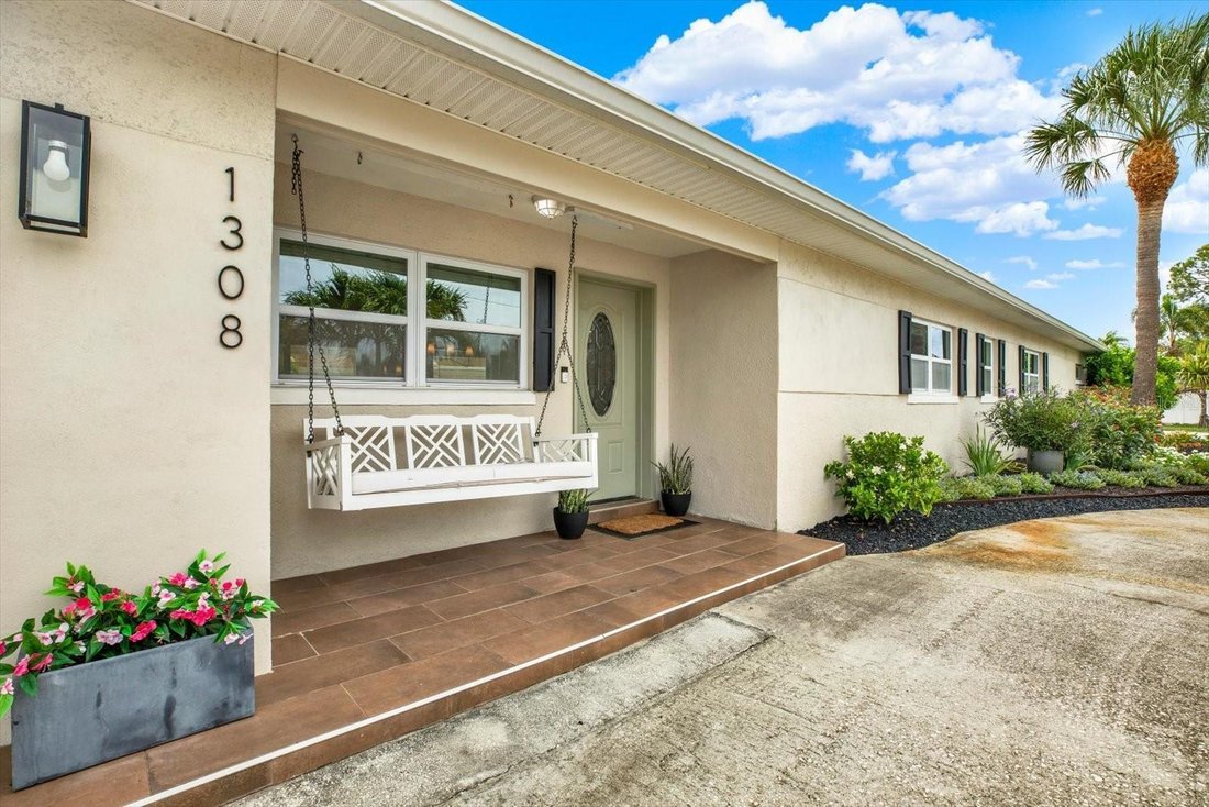 House in St. Petersburg, Florida, United States 2 - 18095542