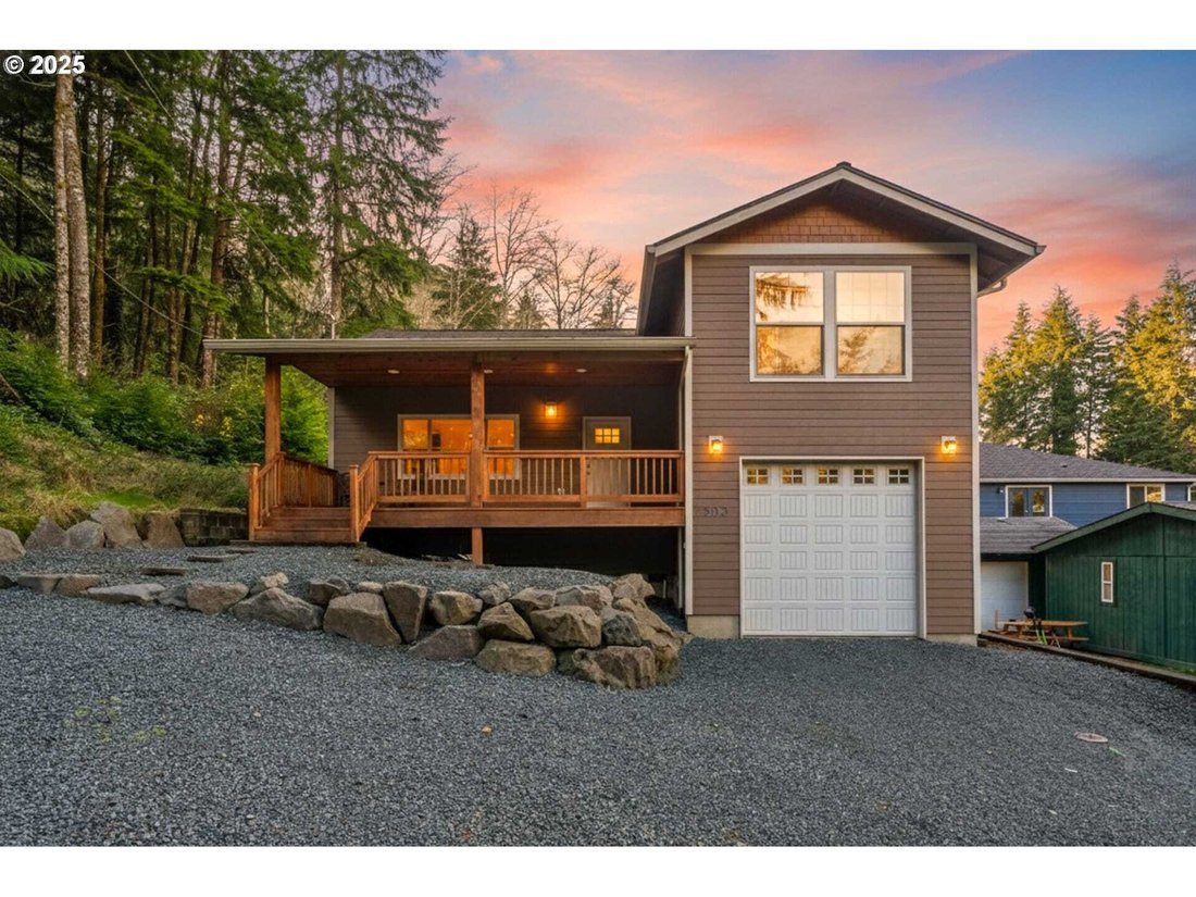 House in Rockaway Beach, Oregon, United States 1 - 18095440