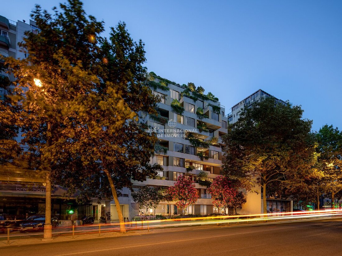 Apartment in Alvalade, Lisbon, Portugal 2 - 18034303