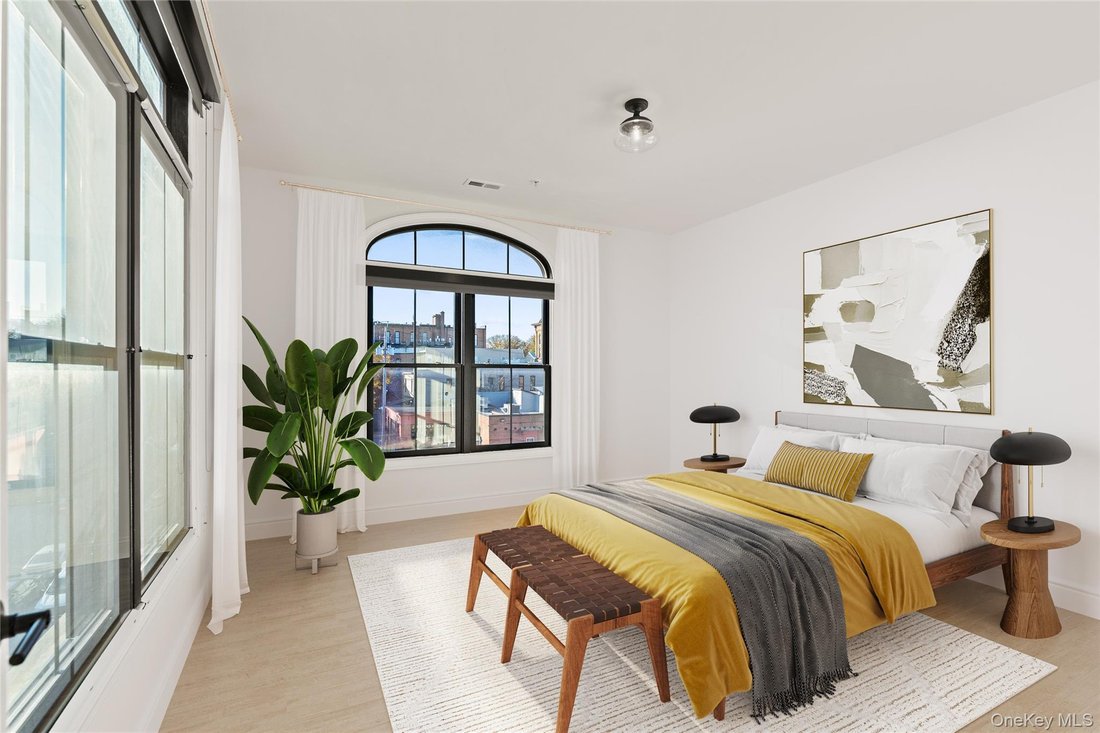 Condo in Saratoga Springs, New York, United States 5 - 18094460