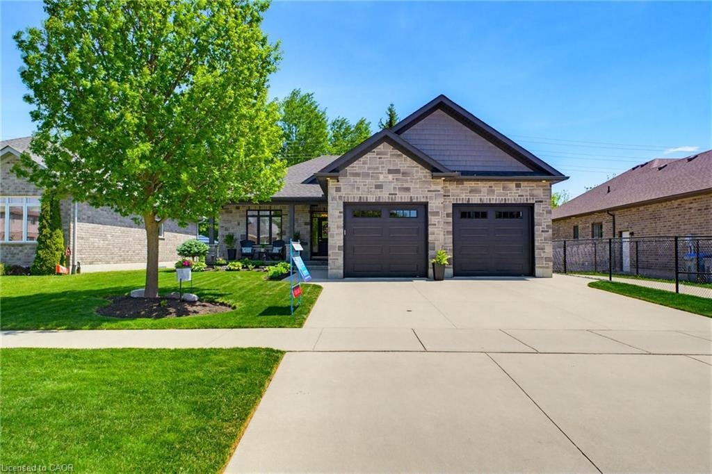 House in Listowel, Ontario, Canada 1 - 18095961