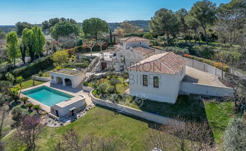 Villa in Granettes-Jauberte-Sainte Anne, Aix-en-Provence, France 1