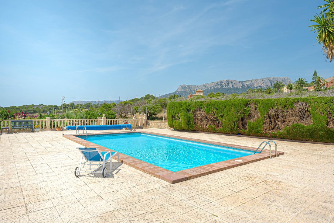 Villa in Calp / Calpe, Valencian Community, Spain 5 - 18096544