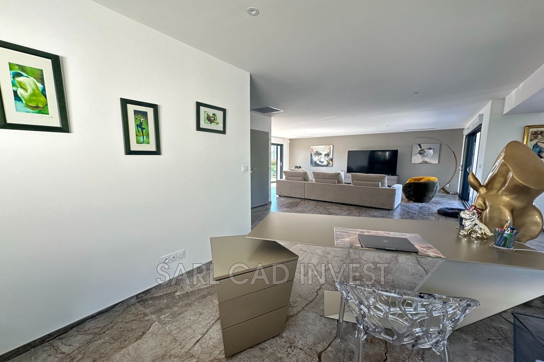 Villa in Bourg, Fondettes, France 4 - 18093240