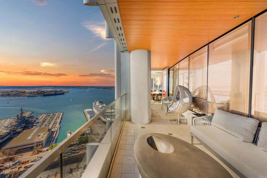 Condo in San Diego, California, United States 3 - 18094320