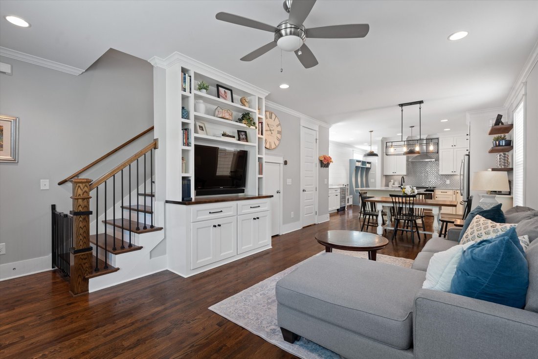 Co Op in Nashville, Tennessee, United States 5 - 18095549