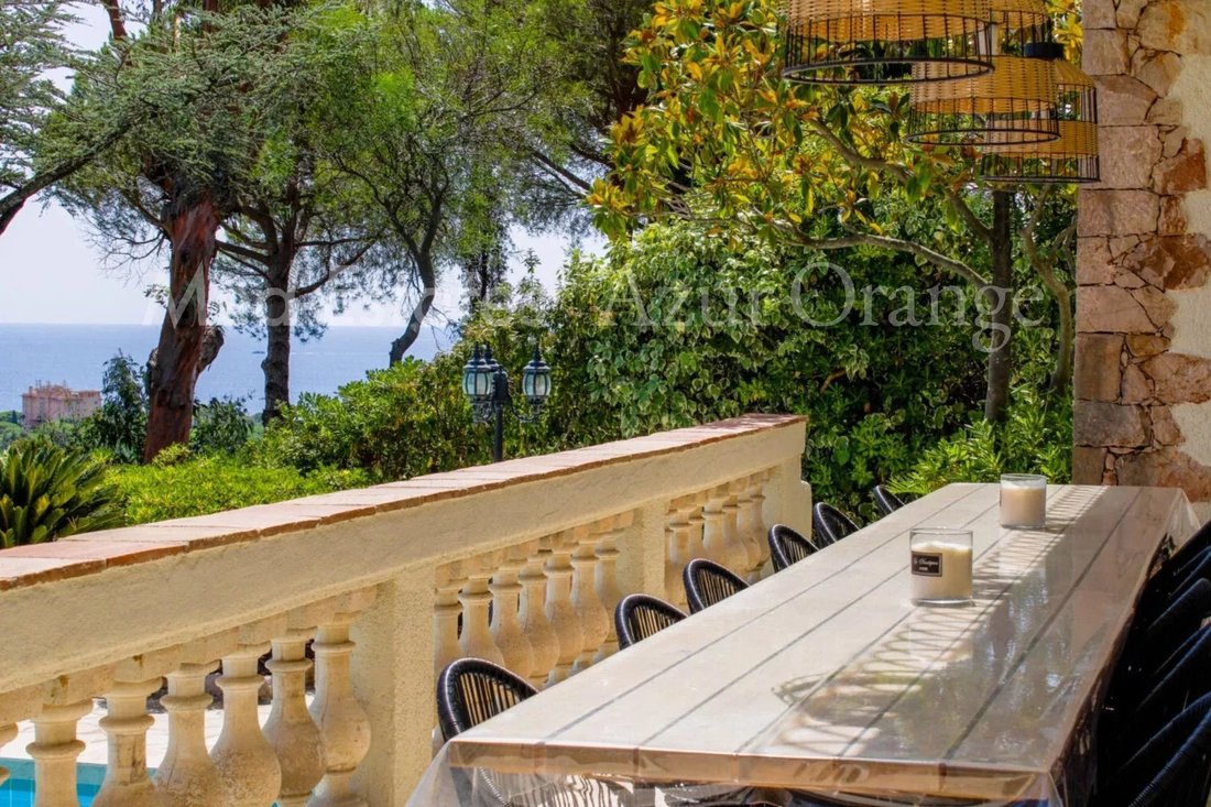 Villa in Les Issambres, Roquebrune-sur-Argens, France 5 - 18093394