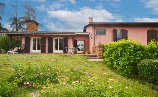 House in Villefranche-sur-Saone, Auvergne-Rhône-Alpes, France 1