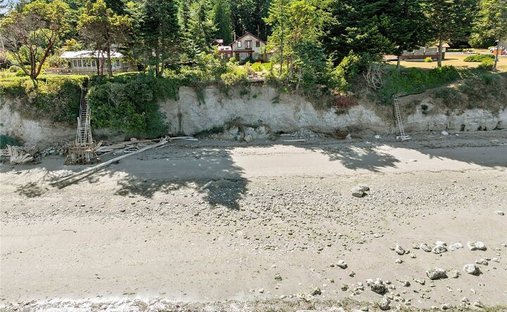 House in Marrowstone, Washington, United States 1