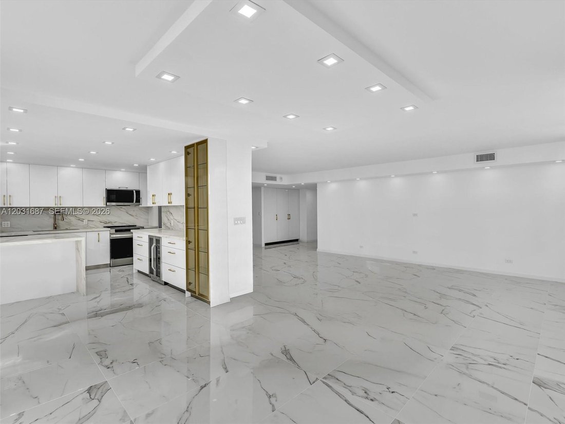 Condo in Sunny Isles Beach, Florida, United States 1 - 18091575