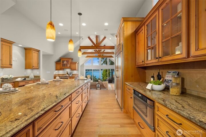 House in Bellevue, Washington, United States 5 - 18104635