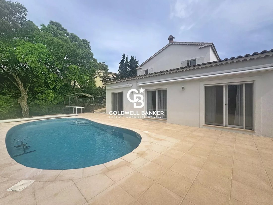 House in Frejus, Provence-Alpes-Côte d'Azur, France 2 - 18099107