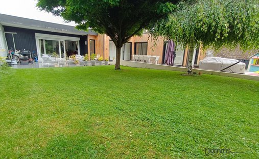House in Toufflers, Hauts-de-France, France 1