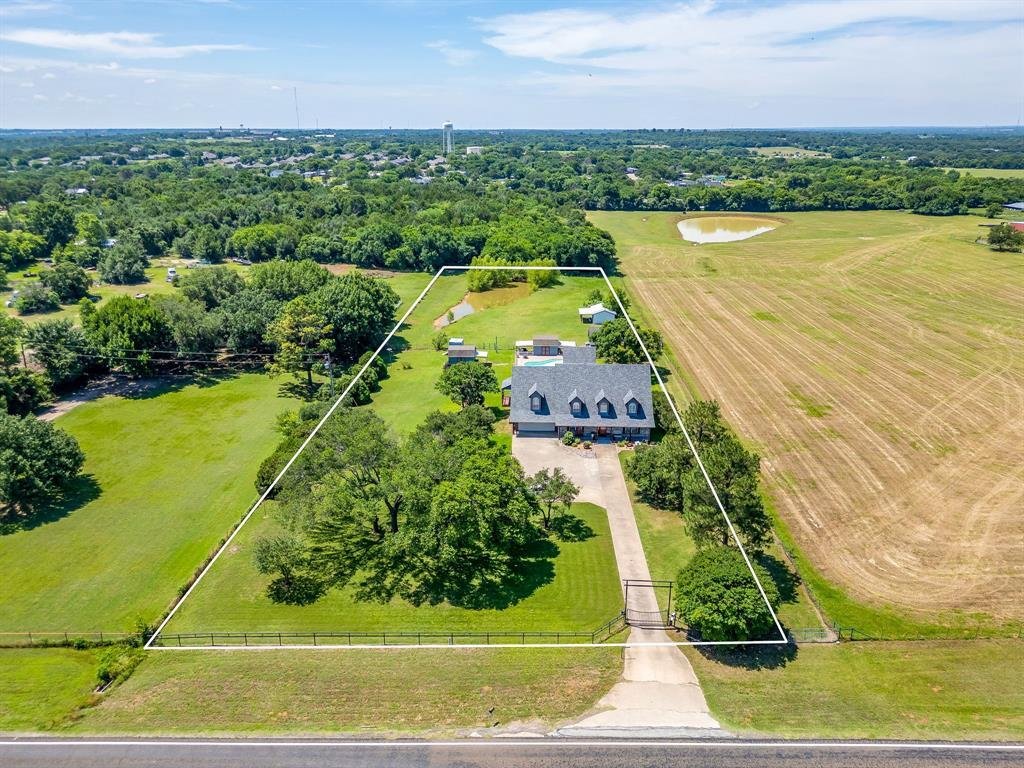 House in Cleburne, Texas, United States 2 - 18096238