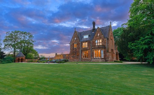Haus in Raby, Wirral, England 1