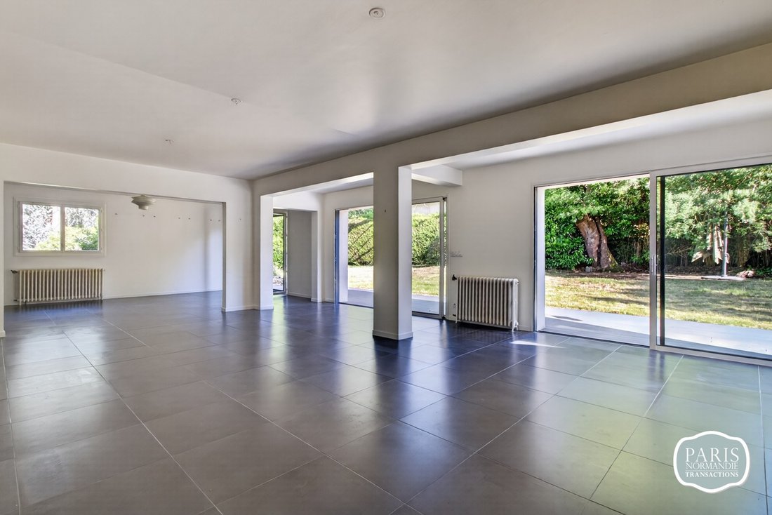 House in Forêt, Saint-Germain-en-Laye, France 5 - 18096027