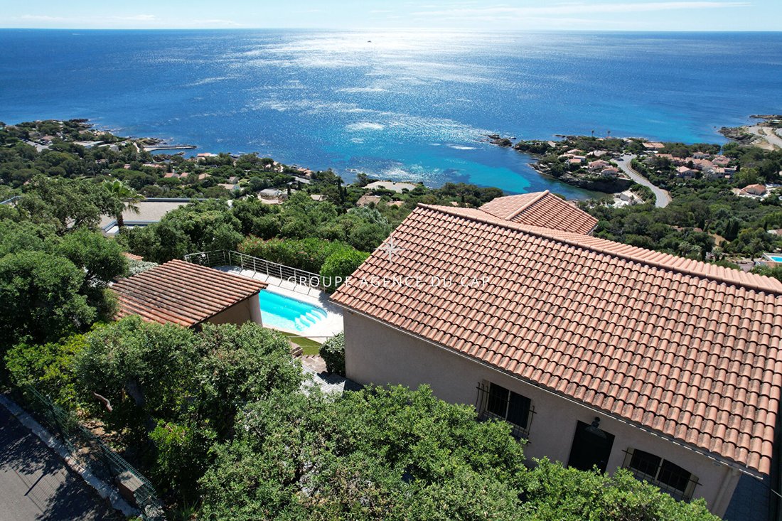 Villa in Les Issambres, Roquebrune-sur-Argens, France 2 - 17735591