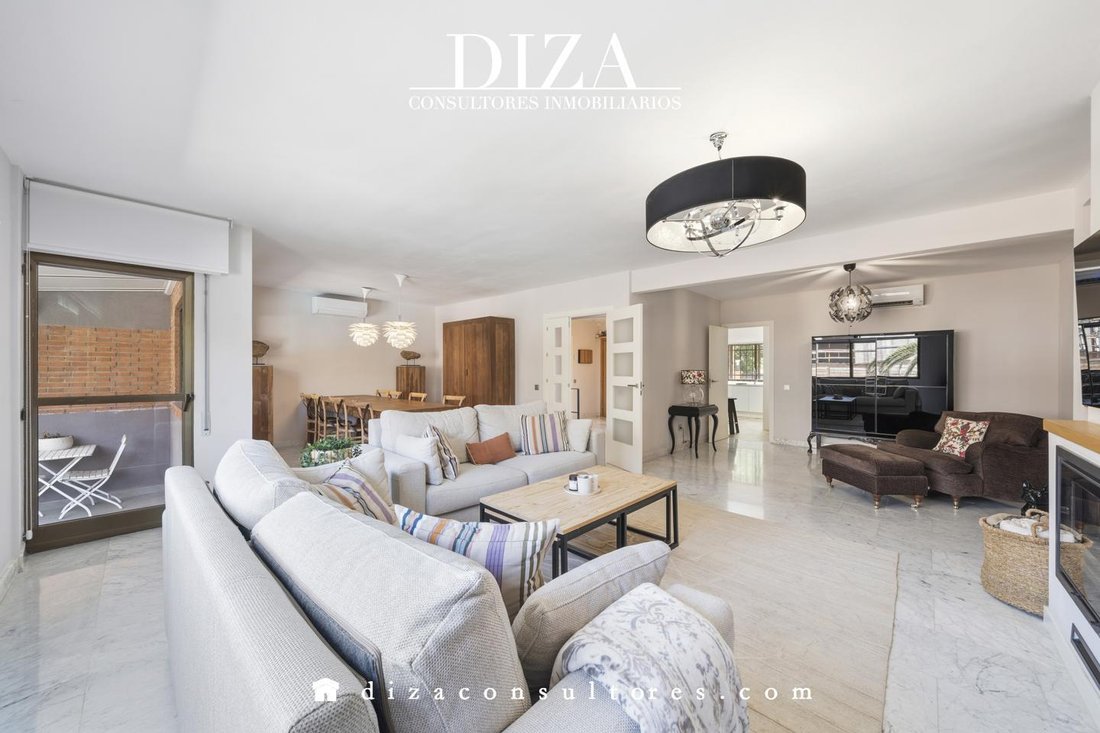 Villa in Hortaleza, Madrid, Spain 5 - 18093574