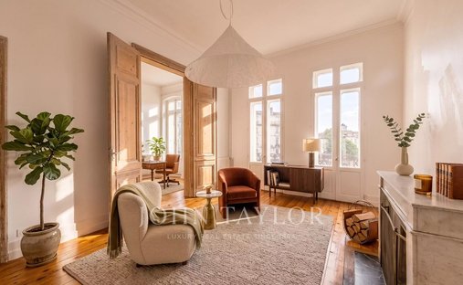 Apartment in Capucins-Saint Michel-Nansouty-Saint Genès, Bordeaux, France 1