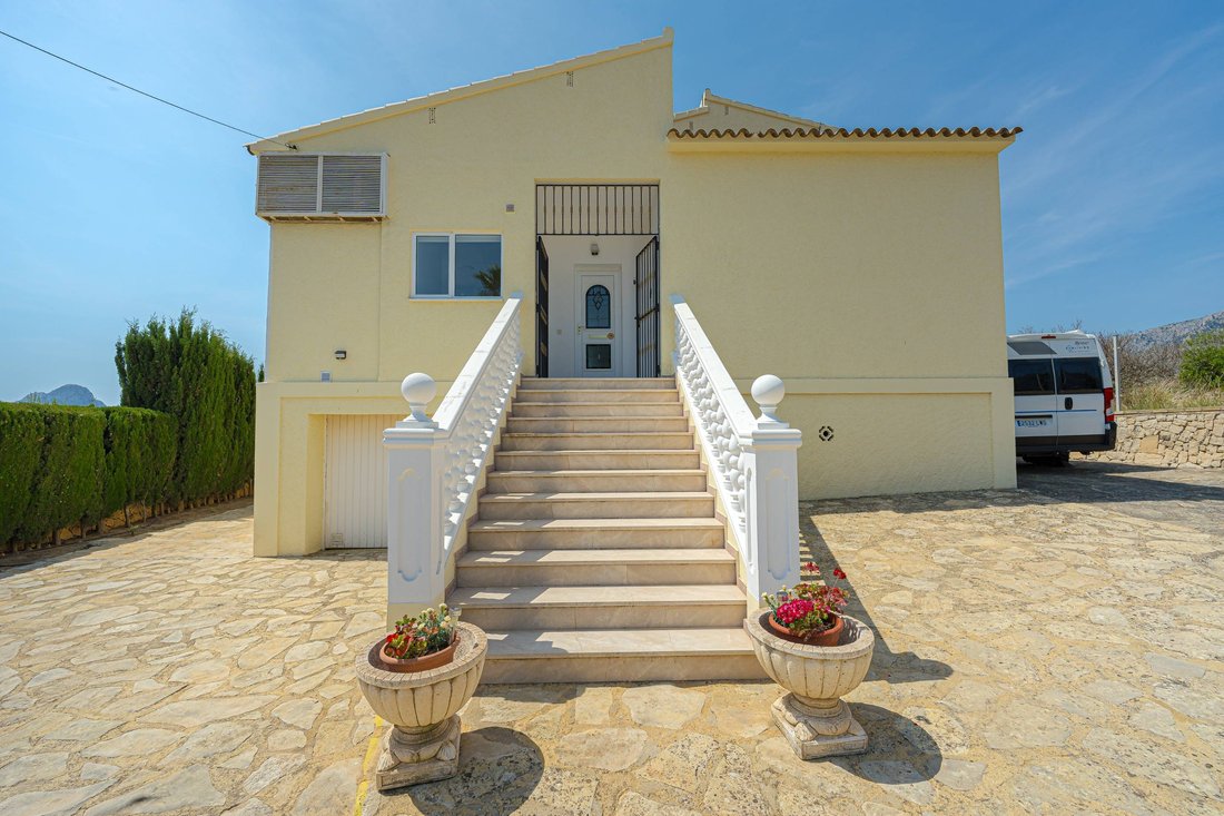Villa in Calp / Calpe, Valencian Community, Spain 4 - 18096544