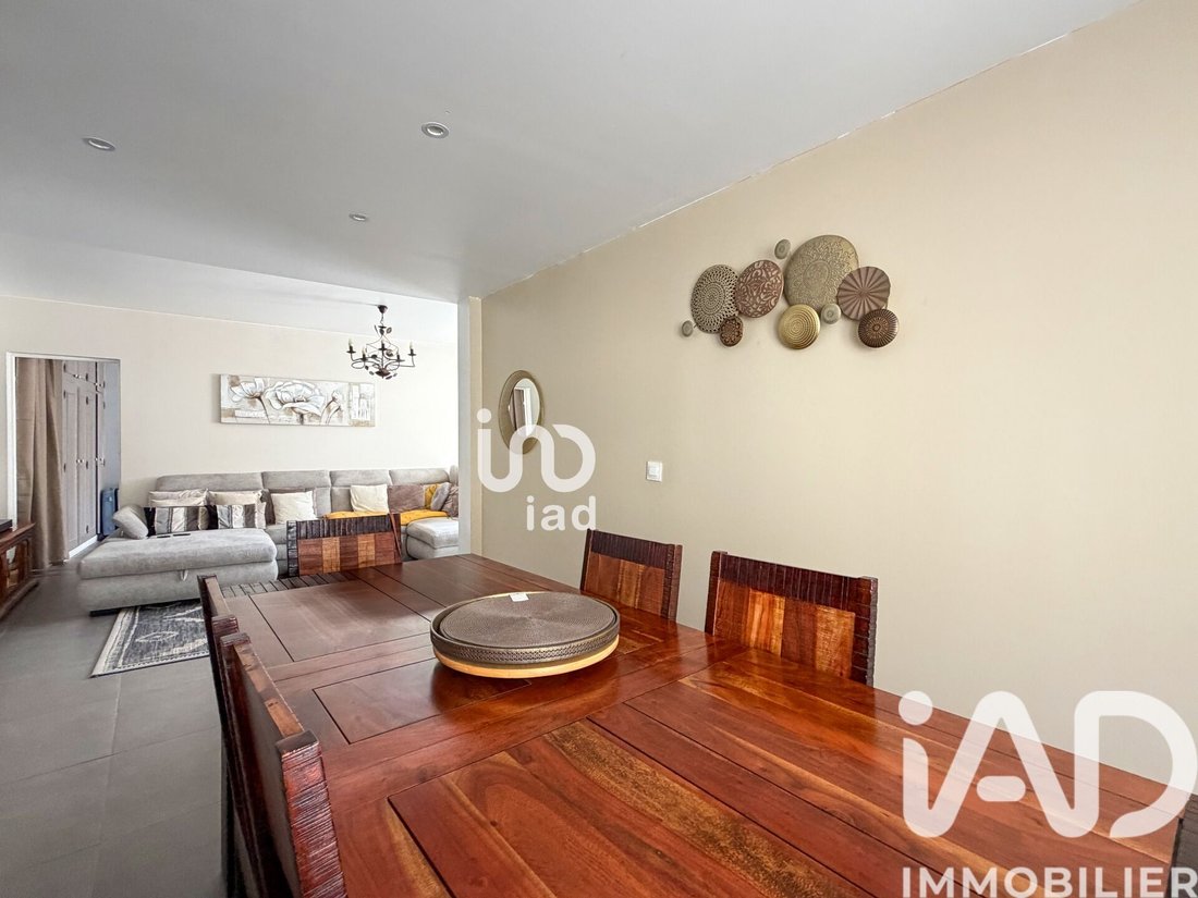 House in Les Clayes-sous-Bois, Ile-de-France, France 5 - 18100129