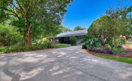 House in Cypress Gardens, Florida, United States 1