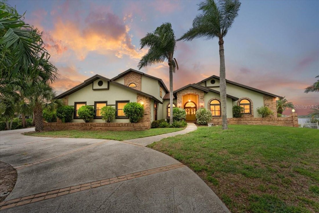 House in Tarpon Springs, Florida, United States 2 - 18102628