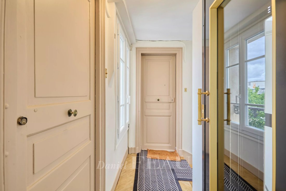 Apartment in Saint Placide, Paris 6e Arrondissement, Paris 5 - 18093551