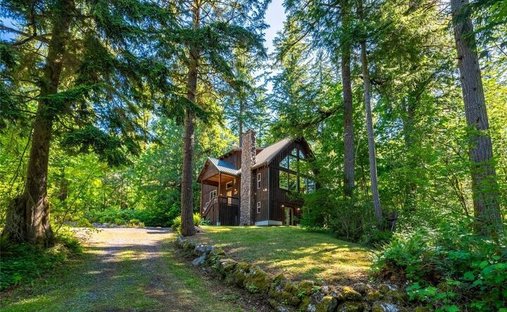 House in Deming, Washington, United States 1