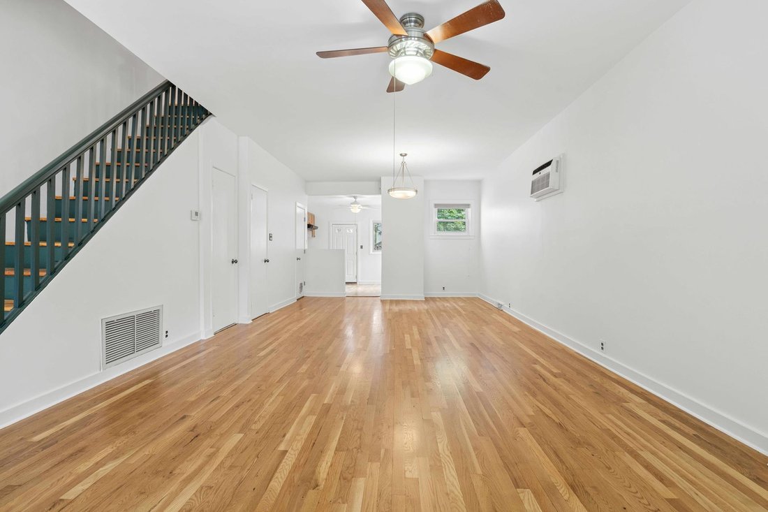 House in New York, New York, United States 2 - 18097575