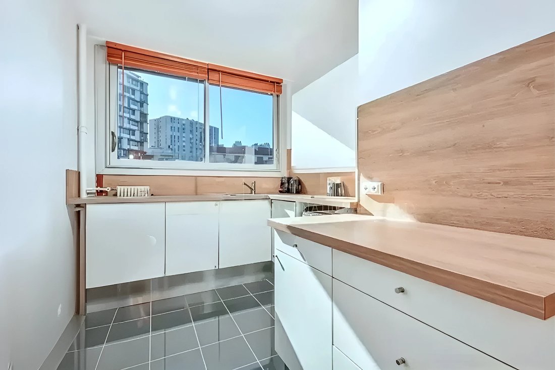 Apartment in Léon-Blum Folie-Regnault, Paris 11e Arrondissement, Paris 4 - 18096067