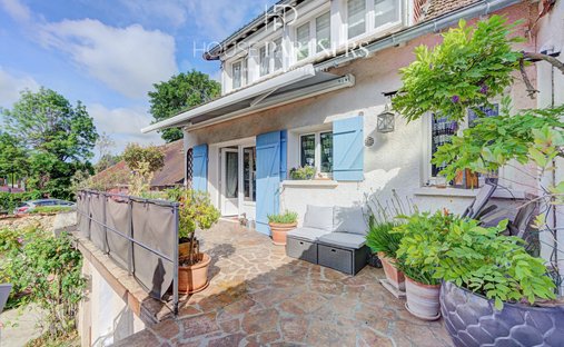 House in Marly-le-Roi, Ile-de-France, France 1