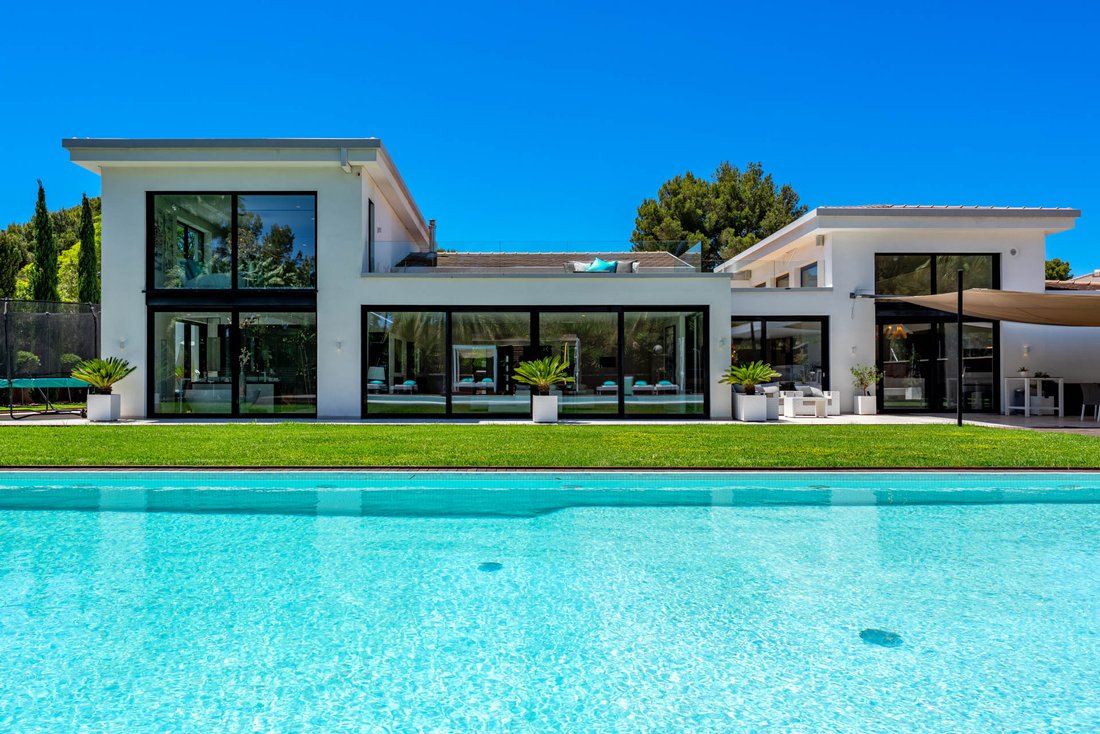 Villa in Rotes Velles, Calvia, Balearic Islands 1 - 18093235
