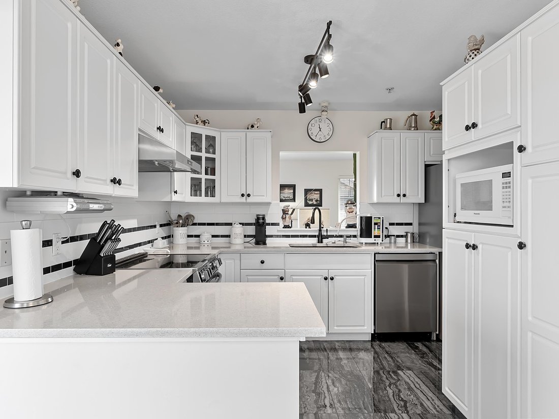 House in Langley Township, British Columbia, Canada 2 - 18096451