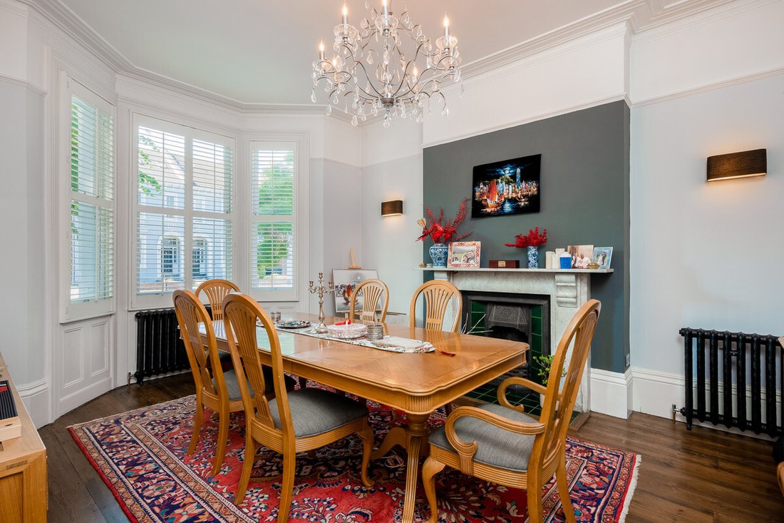 Villa in Leamington Spa, England 5 - 18098672