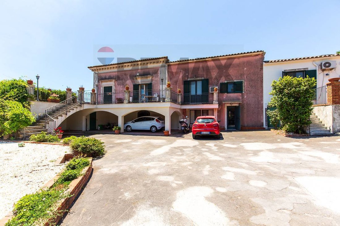 Villa in San Gregorio di Catania, Sicily, Italy 4 - 18097344