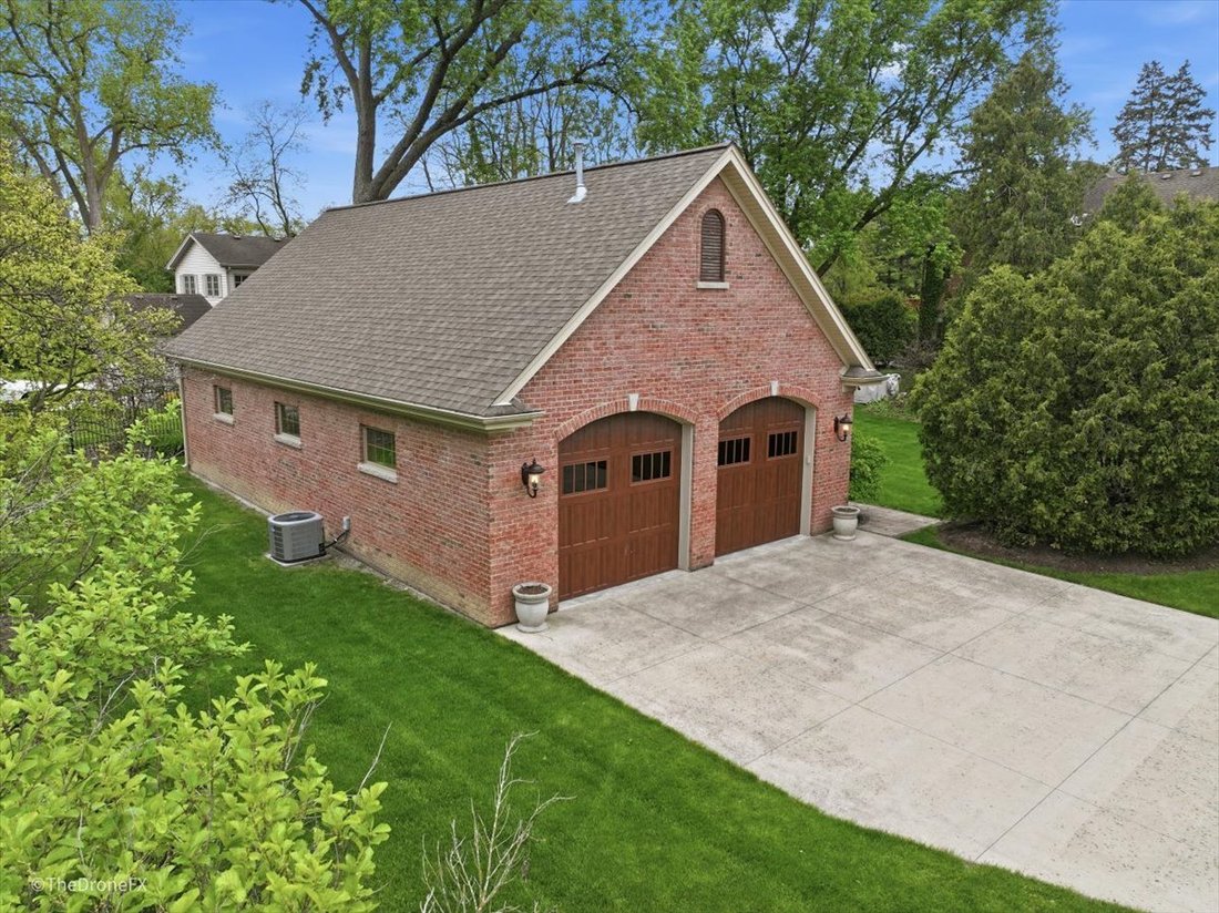 House in Lombard, Illinois, United States 2 - 18095341