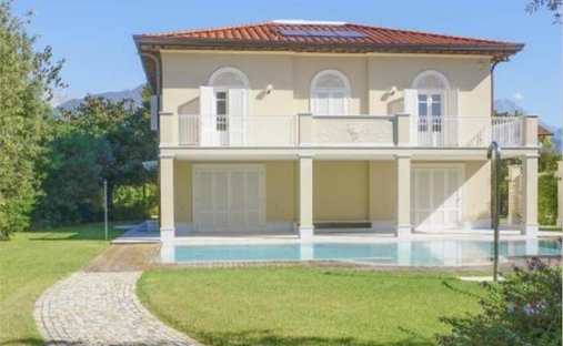 Villa in Center, Forte dei Marmi, Tuscany 1