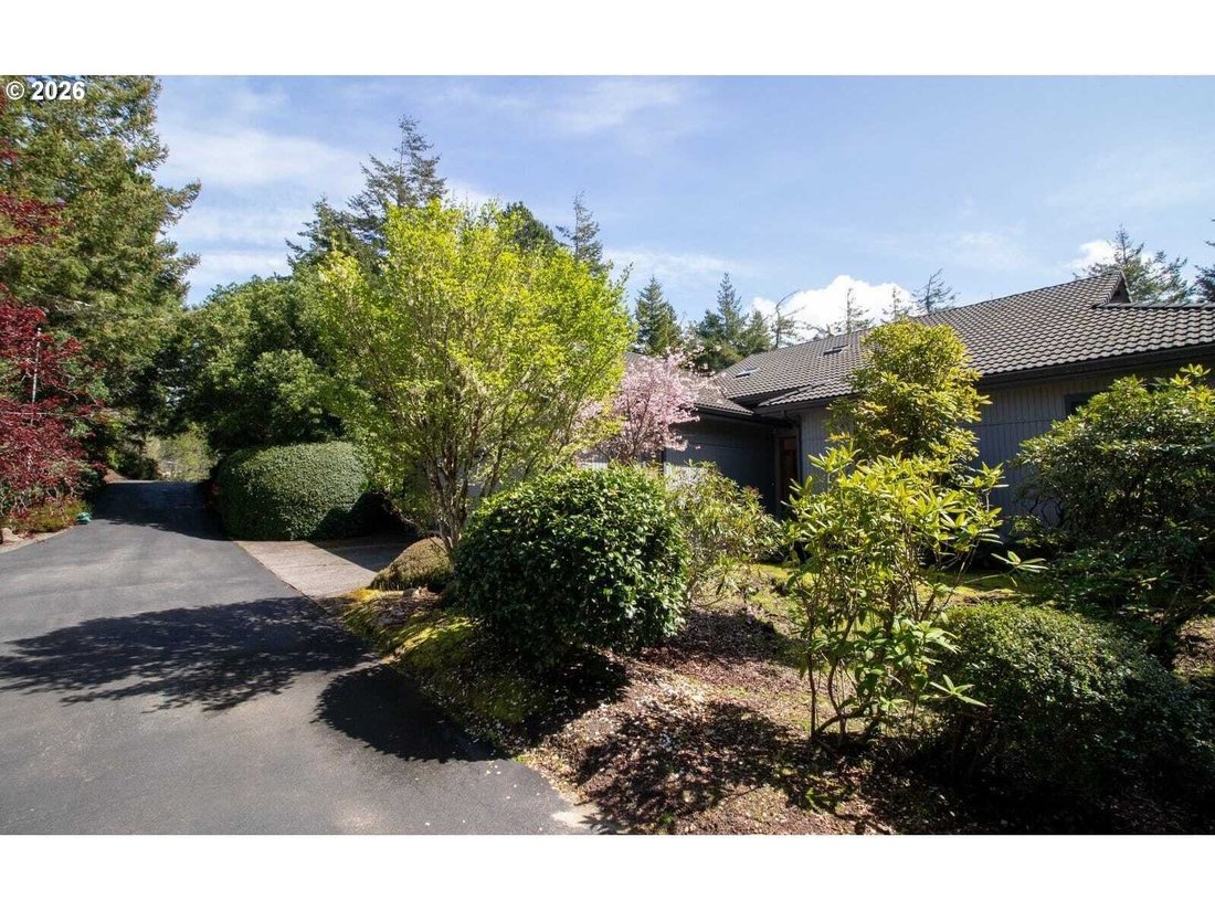 House in Florence, Oregon, United States 3 - 18095364