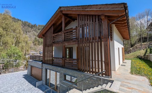 Villa in Aprica, Lombardy, Italy 1